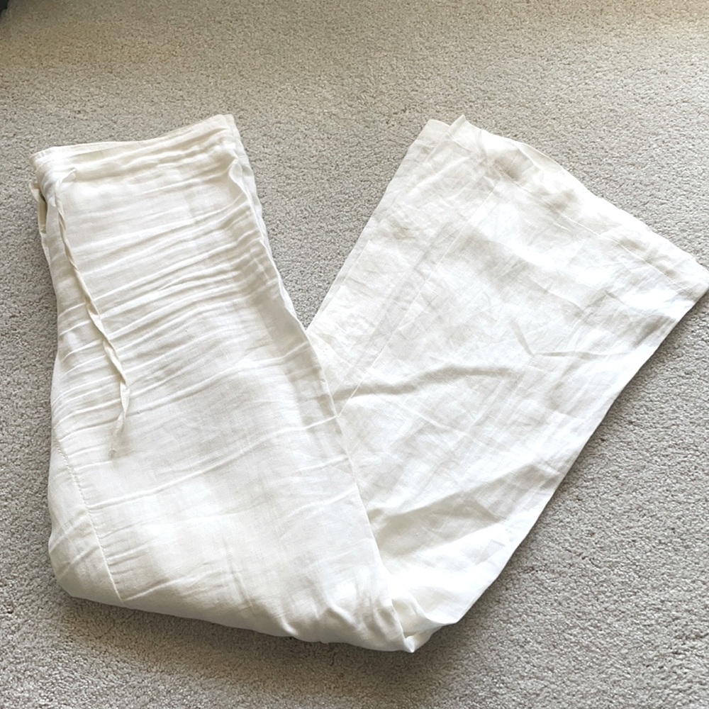 Cute white linen pants classic and beachy